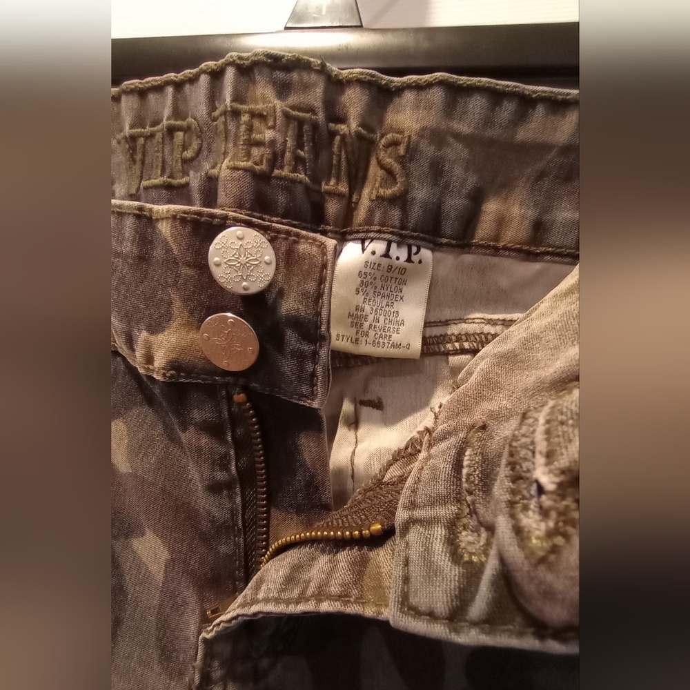 VIP Jeans - Picture 2 of 3